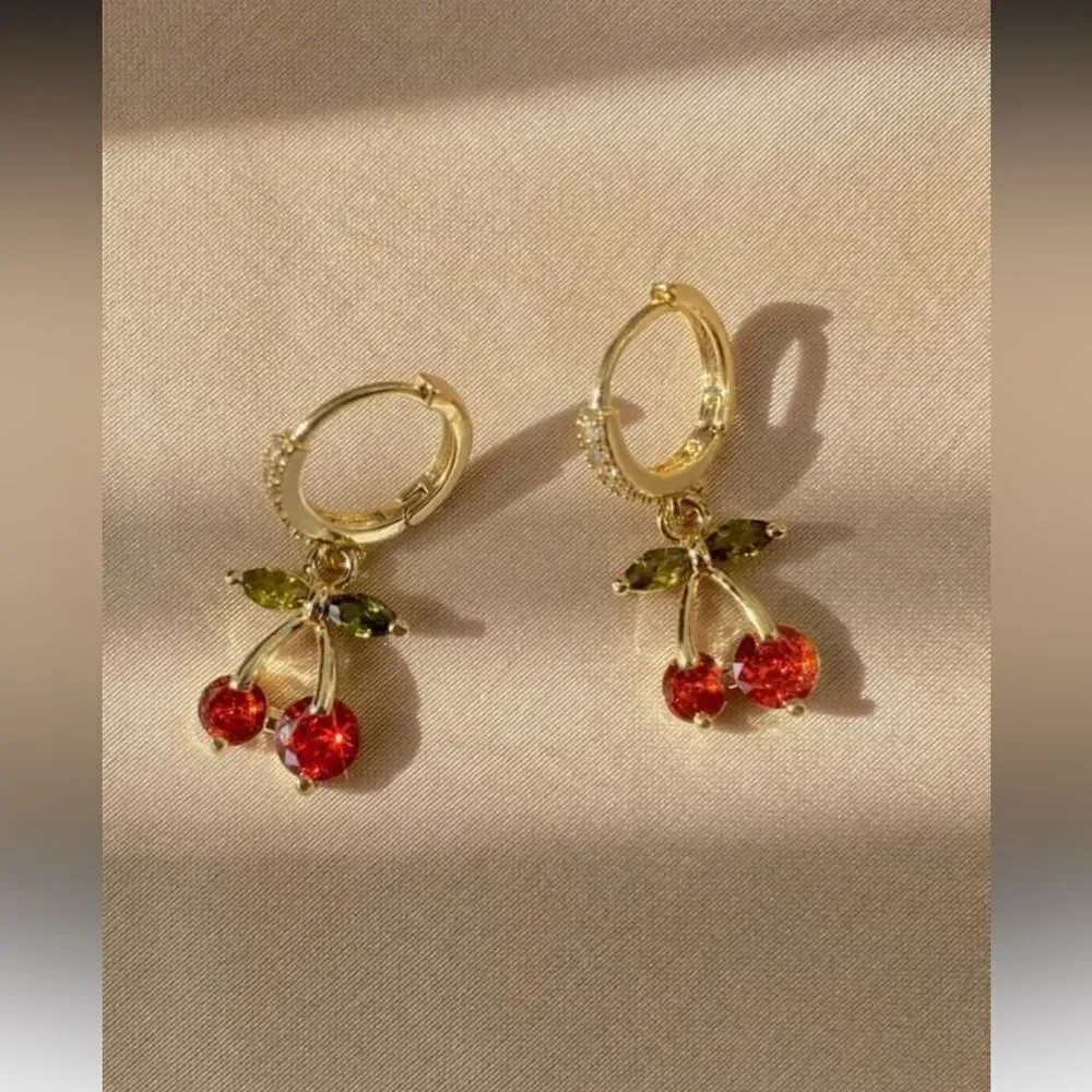 Cherry hoop Earrings S881